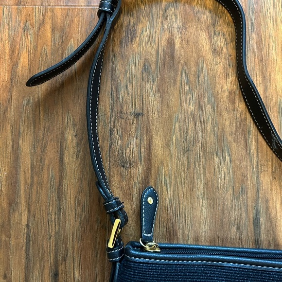 🖤🖤🖤🖤Woven Black Shoulder Bag 🖤🖤🖤🖤 - Picture 5 of 8